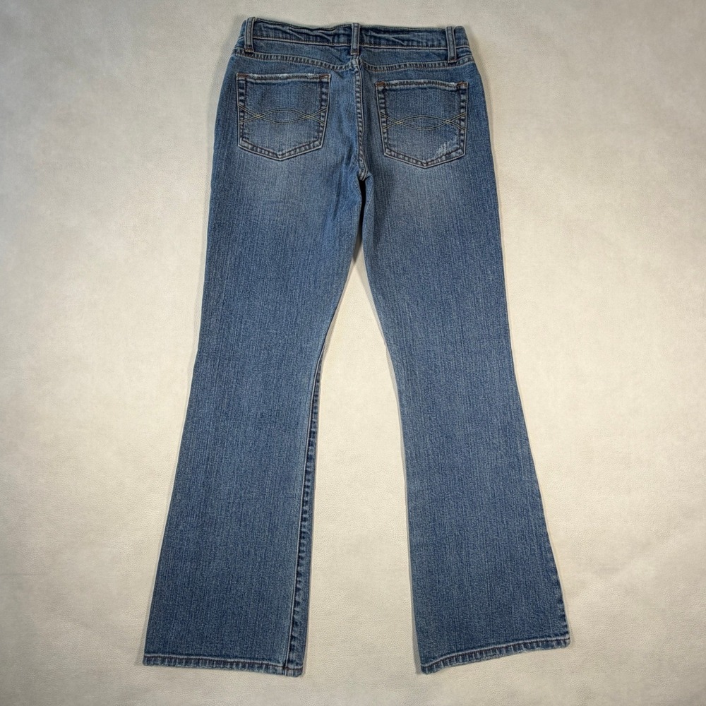 Abercrombie and Fitch Low Rise Flare Jeans Medium Wash Blue Denim Size 6 Regular - Picture 8 of 8